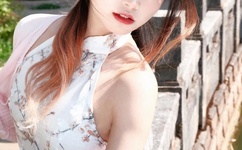 车里 日得披头散发